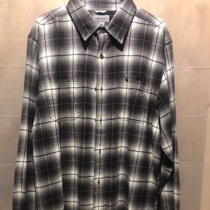 Men’s Carhartt shirt